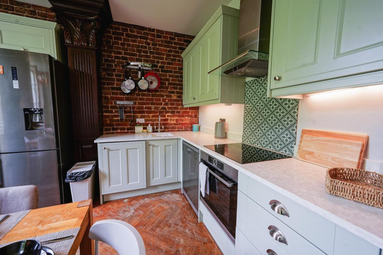 Classic Paddington 2-Bedroom Apartment London Exterior photo